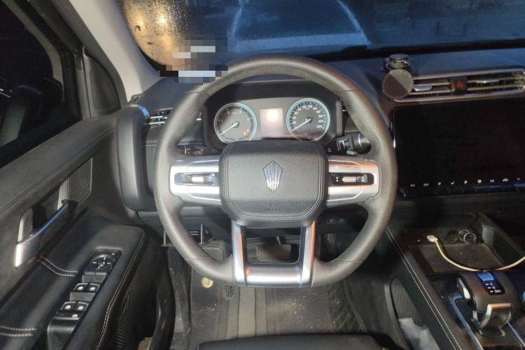 Used JMC DaDao 2023 All-Purpose Model 2.3T Diesel Automatic 4x4 Standard-Wheel Comfort Edition Steering Wheel