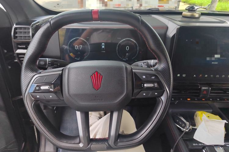 Used JMC DaDao 2023 Fly-Jiang 2.3T Gasoline Automatic 4x4 Boundaryless Model Steering Wheel