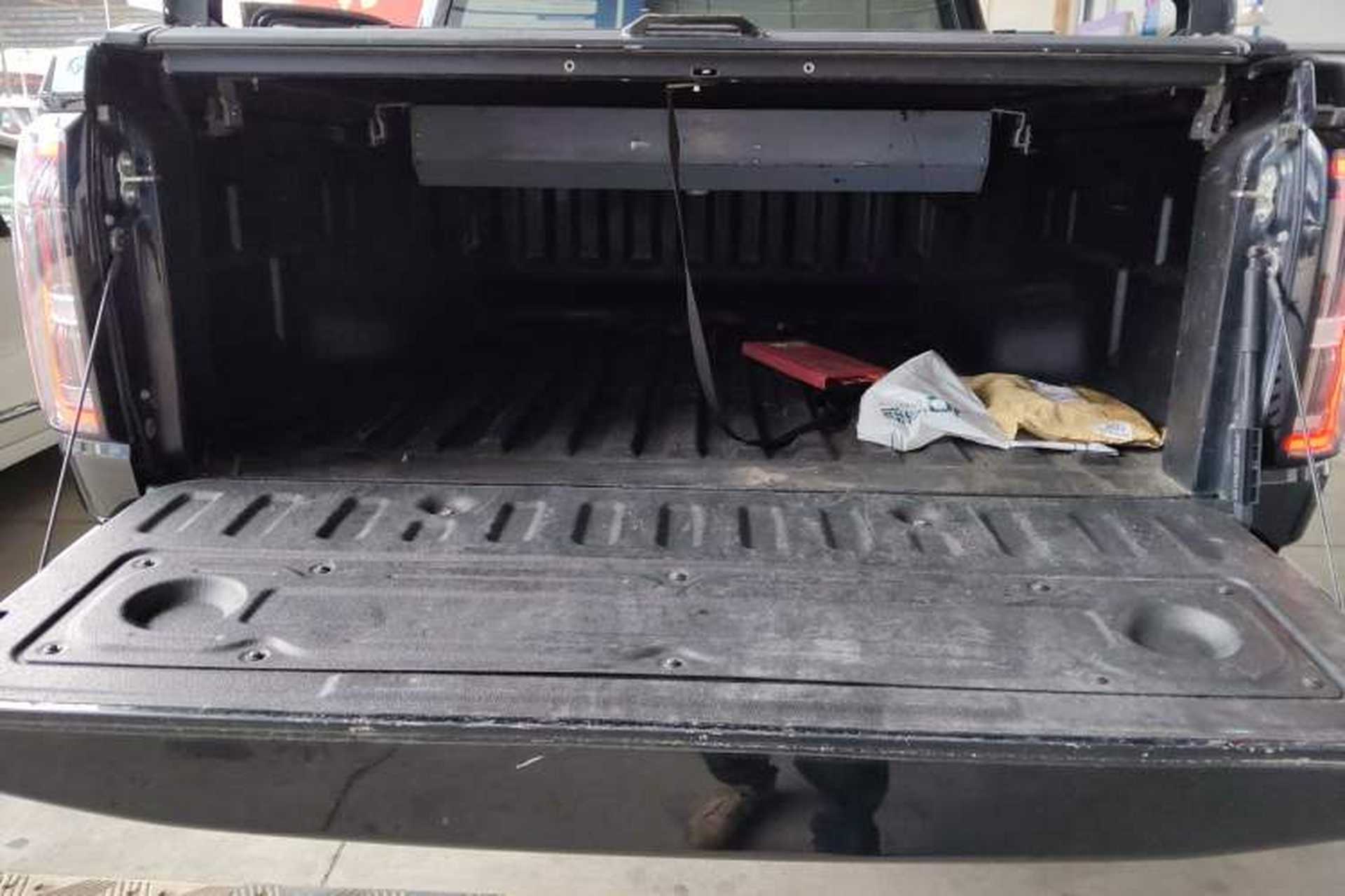 Used JMC DaDao 2023 Chasing Light 2.3T Diesel Automatic 4x4 Standard-Wheel Enjoyment Model Trunk