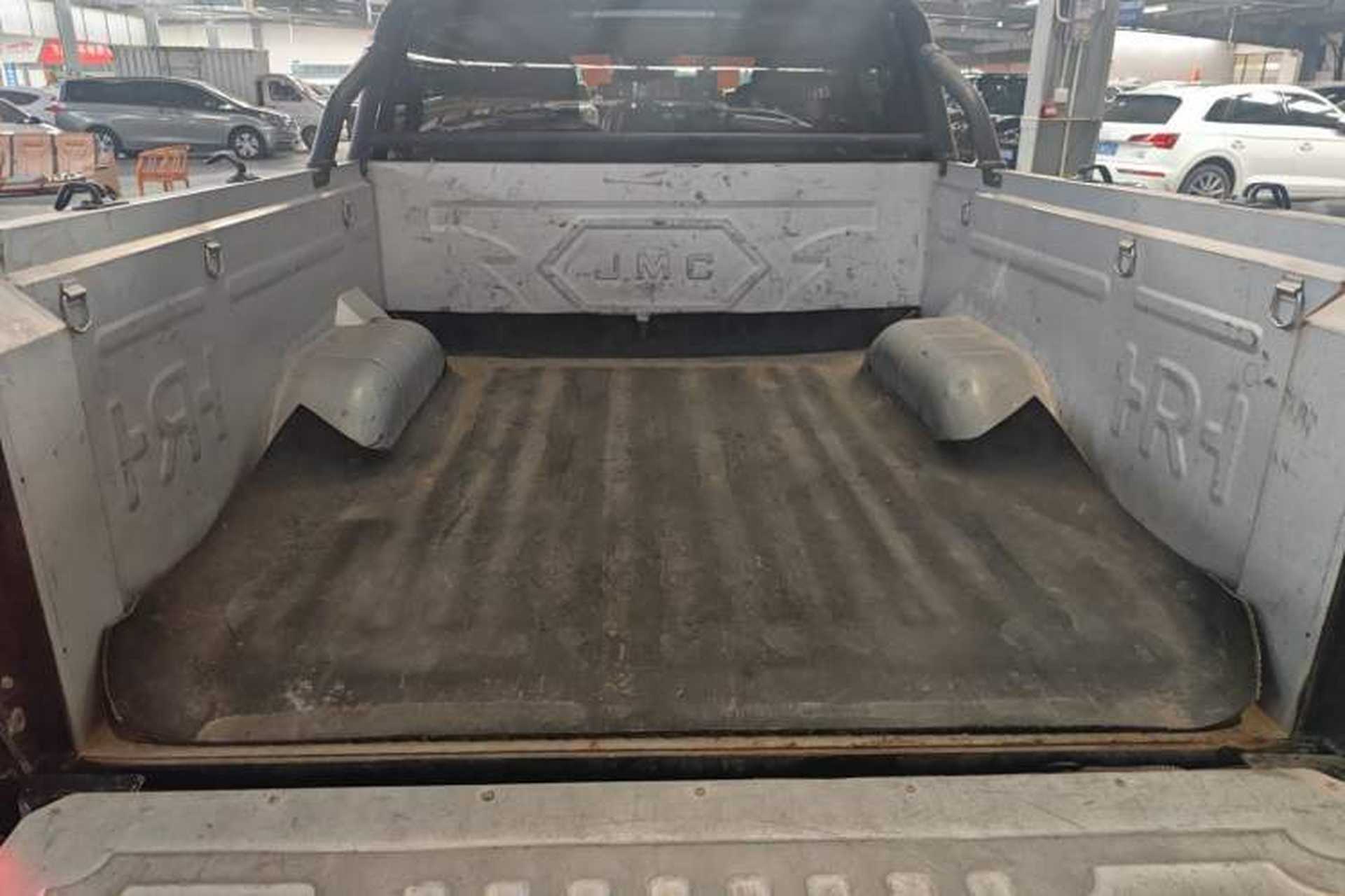 Used JMC DaDao 2023 All-Win 2.3T Diesel Automatic 4x4 Long-Wheelbase Comfort Edition Trunk