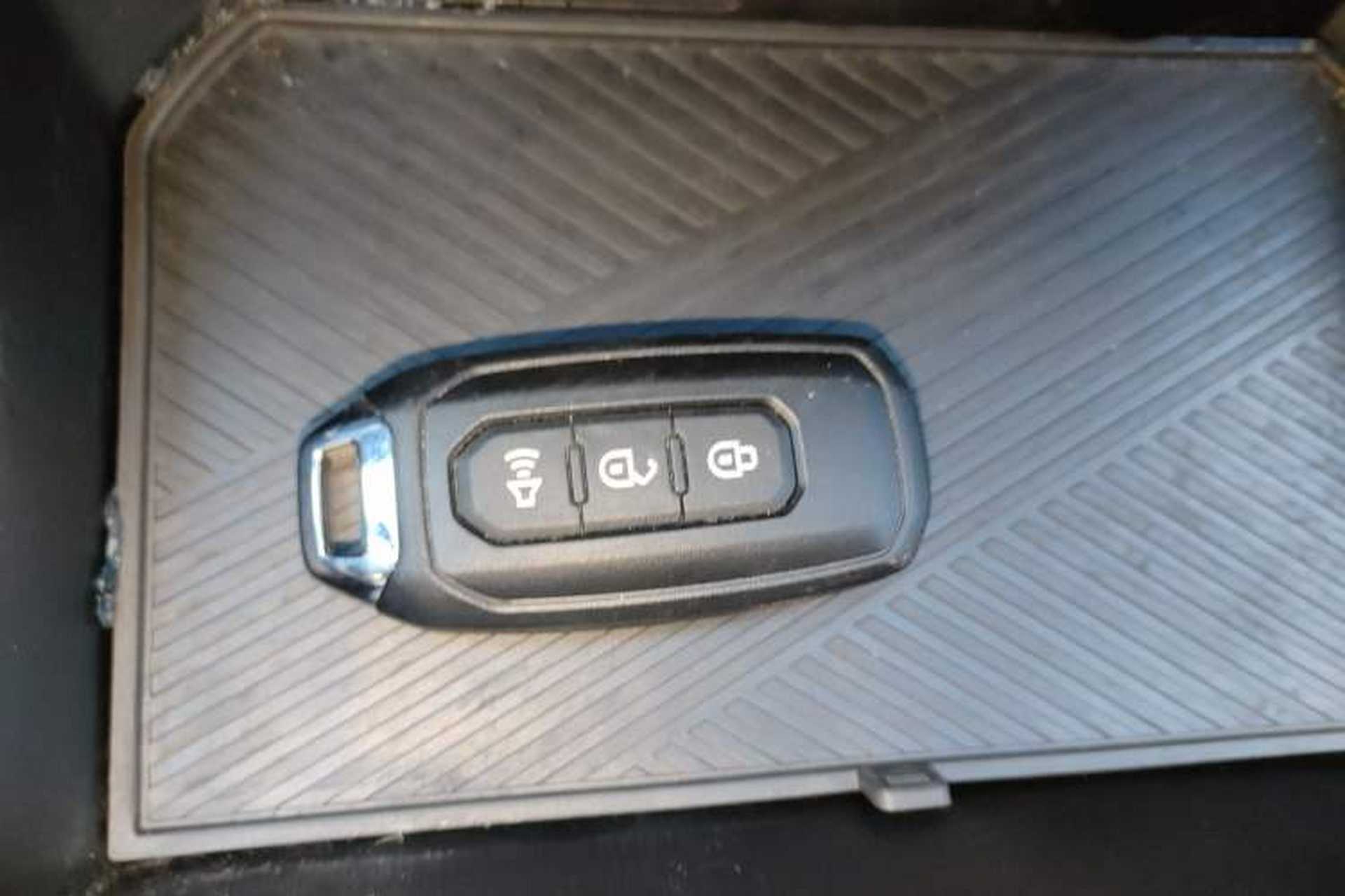 Used JMC DaDao 2023 All-Win 2.3T Diesel Automatic 4x4 Long-Wheelbase Comfort Edition Vehicle Key
