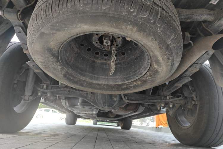 Used JMC DaDao 2023 All-Win 2.3T Diesel Automatic 4x4 Long-Wheelbase Comfort Edition Chassis Rear
