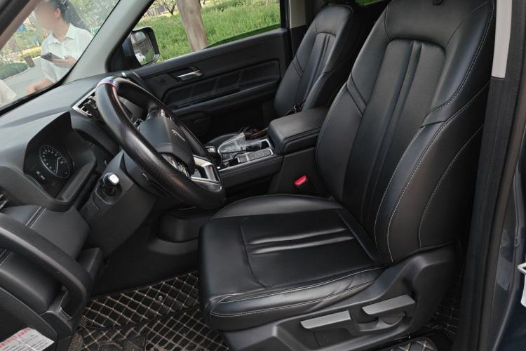Used JMC DaDao 2023 All-Win 2.3T Diesel Automatic 4x4 Long-Wheelbase Comfort Edition Left Front Seat