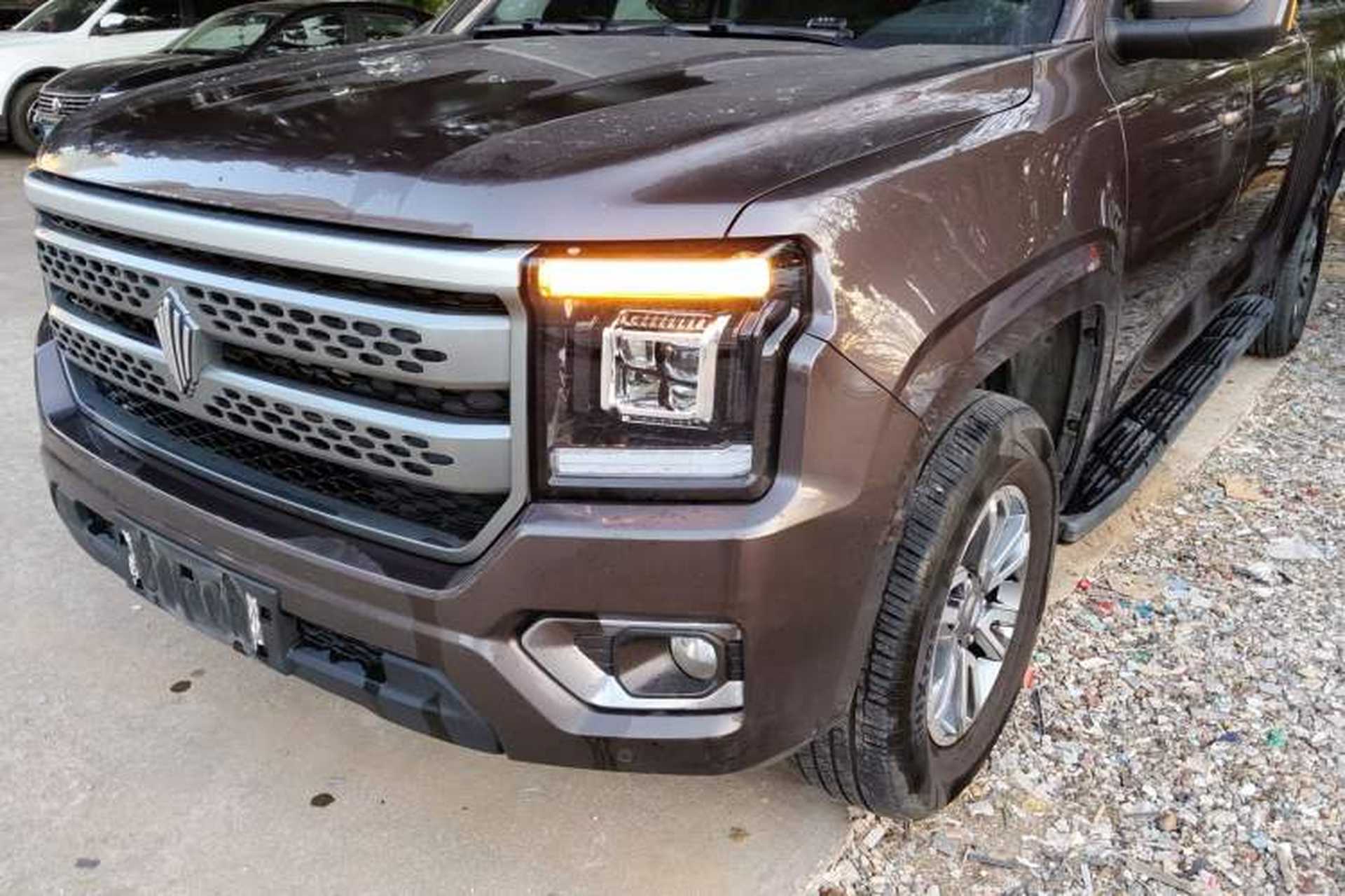 Used JMC DaDao 2023 All-Purpose 2.3T Diesel Manual Two-Wheel Drive Long-Wheelbase Comfort Edition Left Front Headlight