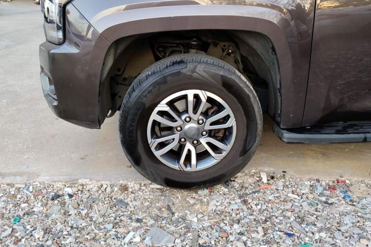Used JMC DaDao 2023 All-Purpose 2.3T Diesel Manual Two-Wheel Drive Long-Wheelbase Comfort Edition Left Front Wheel Hub