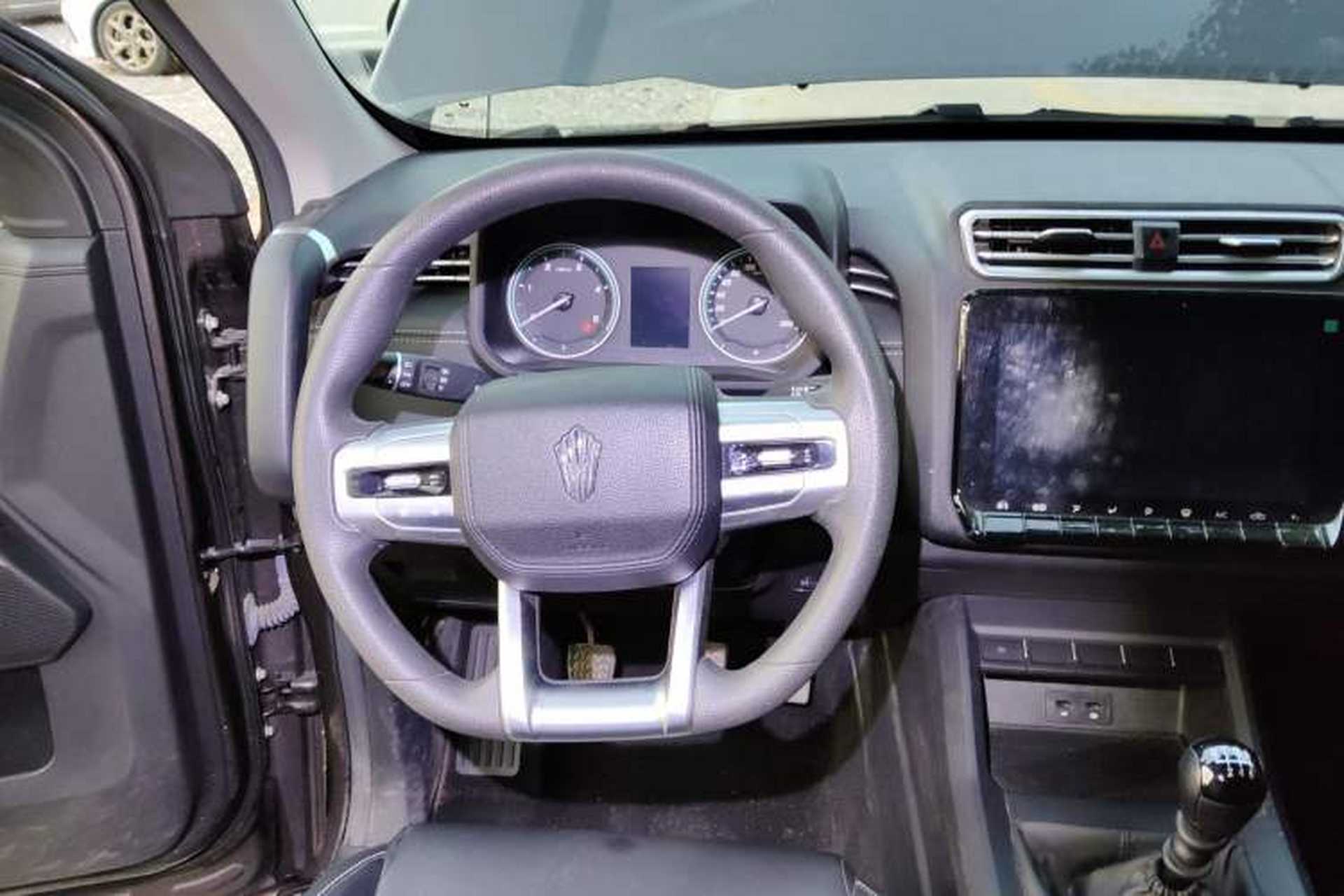 Used JMC DaDao 2023 All-Purpose 2.3T Diesel Manual Two-Wheel Drive Long-Wheelbase Comfort Edition Steering Wheel