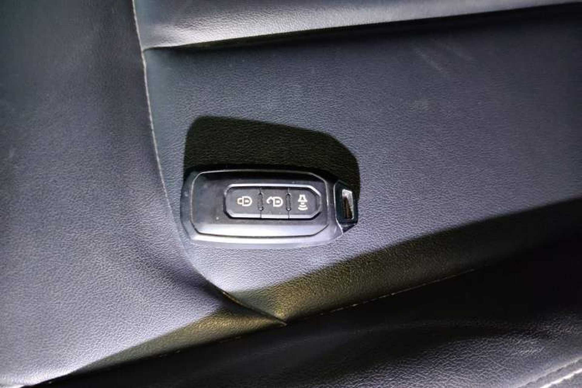 Used JMC DaDao 2023 All-Purpose 2.3T Diesel Manual Two-Wheel Drive Long-Wheelbase Comfort Edition Vehicle Key