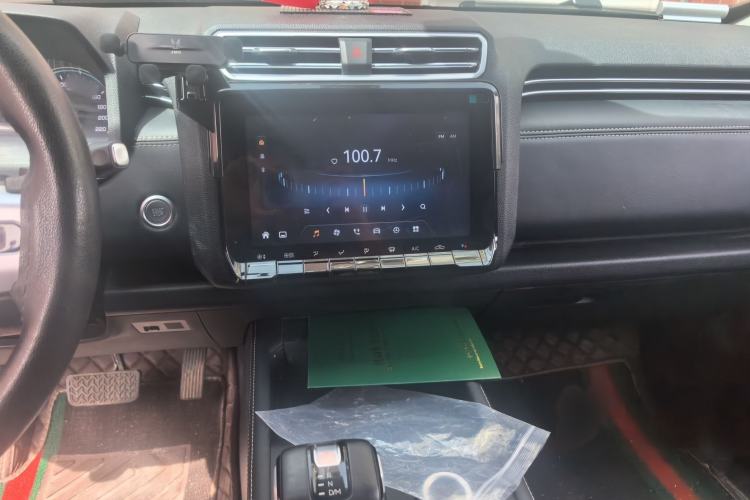 Used JMC DaDao 2023 All-Win 2.3T Diesel Automatic 4x4 Long-Wheelbase Comfort Edition Audio And AC Panel