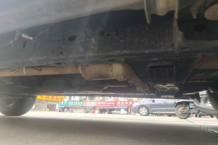 Used JMC DaDao 2023 Pursuer 2.3T Diesel Automatic 4x4 Standard-Wheel Prestige Model Chassis Front Right