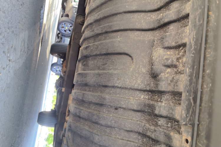 Used JMC DaDao 2023 All-Win 2.3T Diesel Automatic 4x4 Long-Wheelbase Comfort Edition Chassis Front