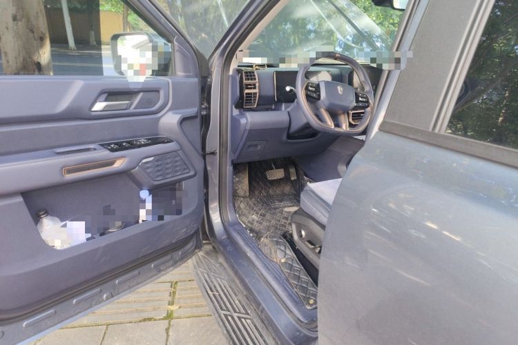 Used JMC DaDao 2023 Pursuer 2.3T Diesel Automatic 4x4 Standard-Wheel Prestige Model Driver Seat