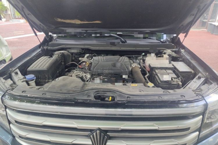 Used JMC DaDao 2023 Pursuer 2.3T Diesel Automatic 4x4 Standard-Wheel Prestige Model Engine Bay