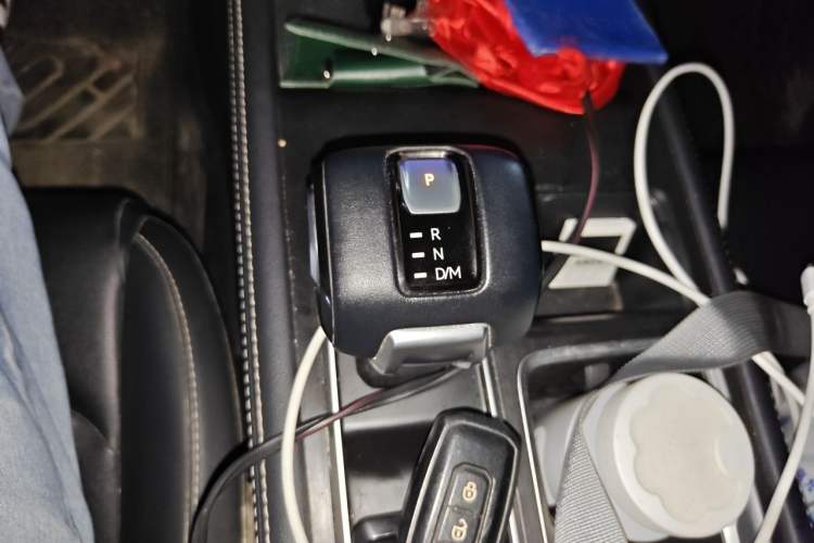 Used JMC DaDao 2023 All-rounder 2.3T Diesel Automatic 2WD Long-Wheelbase Comfort Edition Gear Lever