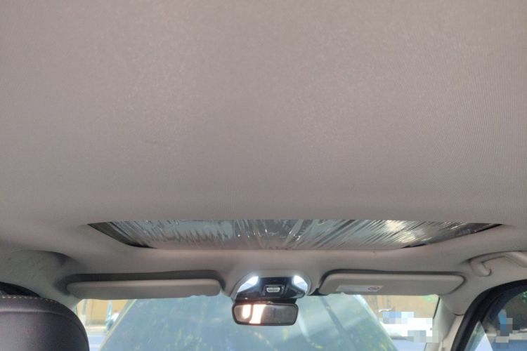 Used JMC DaDao 2023 Pursuer 2.3T Diesel Automatic 4x4 Standard-Wheel Prestige Model Headliner