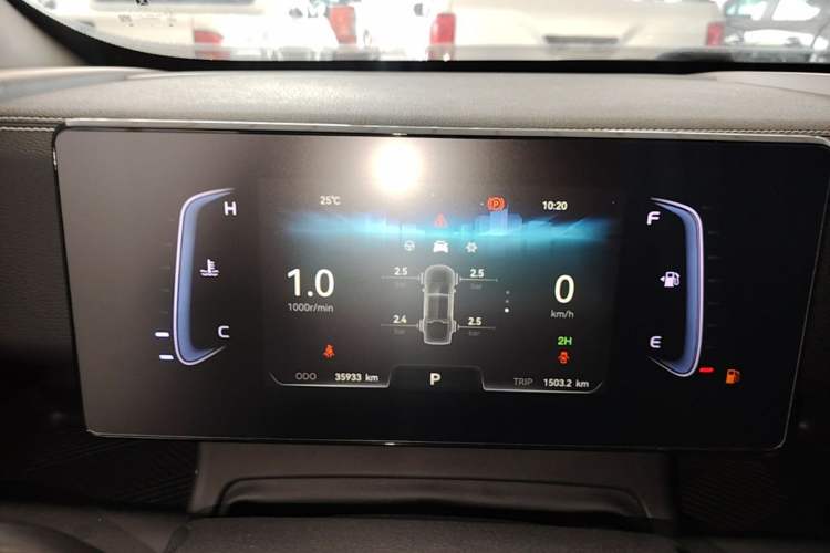 Used JMC DaDao 2023 Chasing Light 2.3T Gasoline Automatic 4x4 Standard-Wheel Enjoyment Model Instrument Cluster