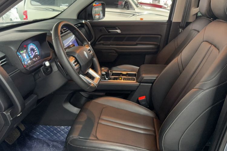 Used JMC DaDao 2023 All-Win 2.3T Diesel Automatic 4x4 Long-Wheelbase Comfort Edition Interior 1