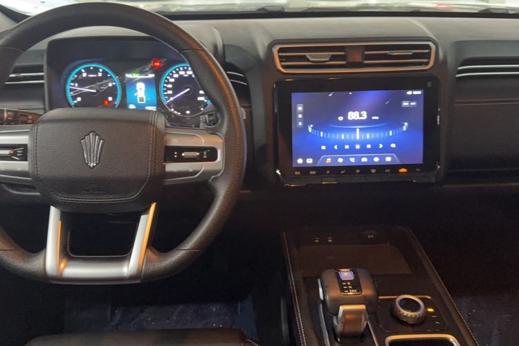 Used JMC DaDao 2023 All-Win 2.3T Diesel Automatic 4x4 Long-Wheelbase Comfort Edition Interior 2