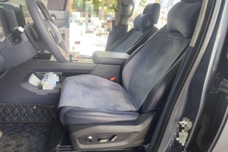 Used JMC DaDao 2023 Pursuer 2.3T Diesel Automatic 4x4 Standard-Wheel Prestige Model Left Front Seat