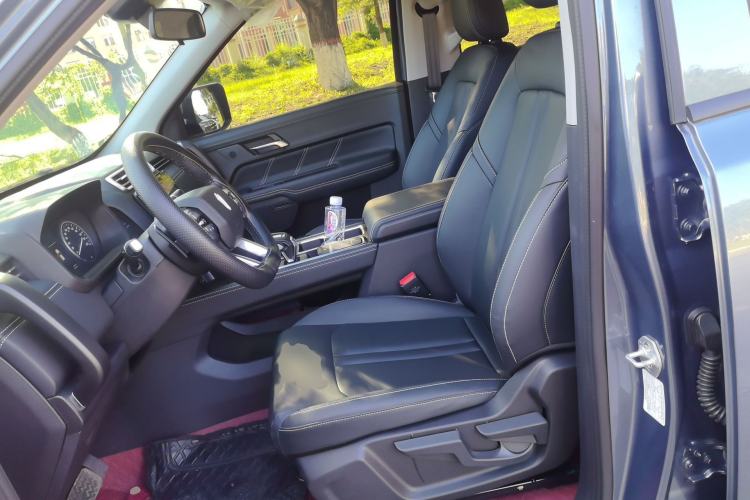 Used JMC DaDao 2023 All-Win 2.3T Diesel Automatic 4x4 Long-Wheelbase Comfort Edition Left Front Seat