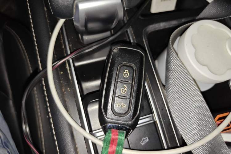 Used JMC DaDao 2023 All-rounder 2.3T Diesel Automatic 2WD Long-Wheelbase Comfort Edition Vehicle Key