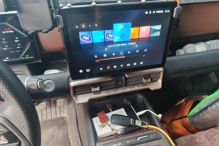 Used JMC DaDao 2023 Fly King 2.3T Gasoline Automatic 4x4 Extreme Edition Audio And AC Panel
