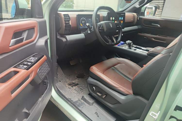 Used JMC DaDao 2023 Fly King 2.3T Gasoline Automatic 4x4 Extreme Edition Driver Seat