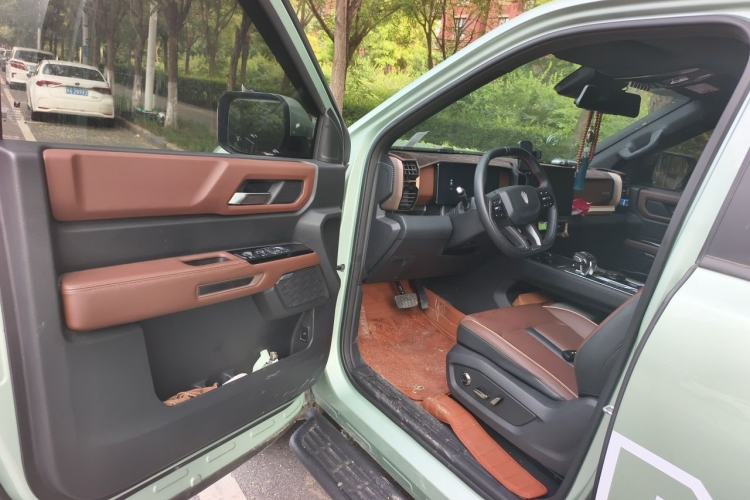 Used JMC DaDao 2023 Fly King 2.3T Gasoline Automatic 4x4 Extreme Edition Driver Seat