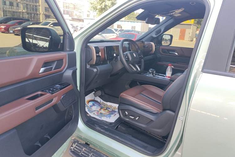 Used JMC DaDao 2023 Fly King 2.3T Gasoline Automatic 4x4 Extreme Edition Driver Seat
