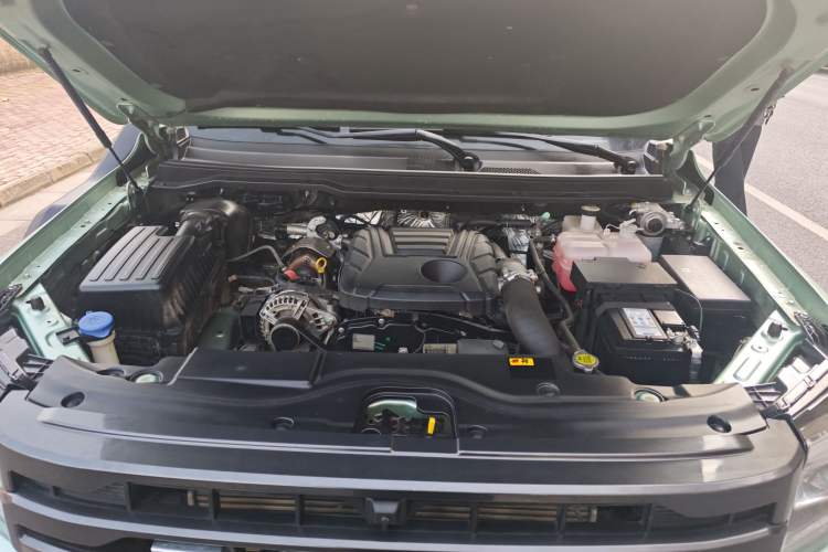 Used JMC DaDao 2023 Fly-Jiang 2.3T Diesel Automatic 4x4 Extreme Edition Engine Bay