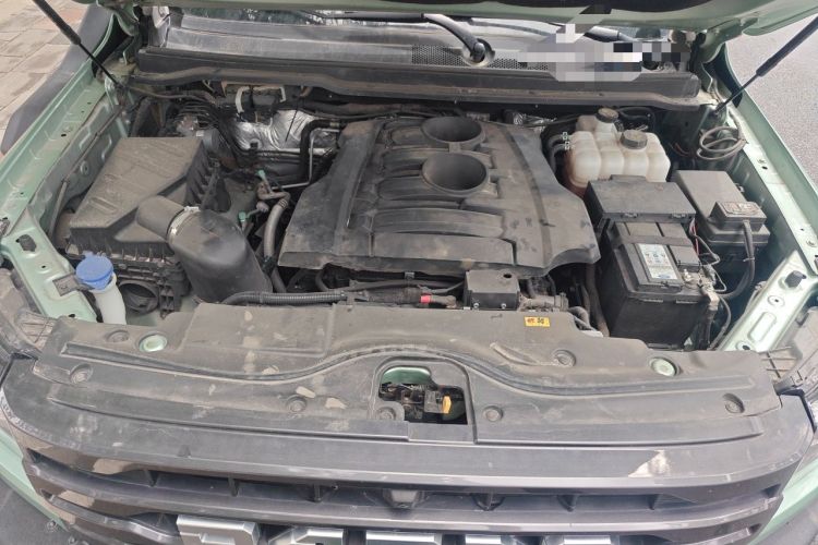 Used JMC DaDao 2023 Fly King 2.3T Gasoline Automatic 4x4 Extreme Edition Engine Bay