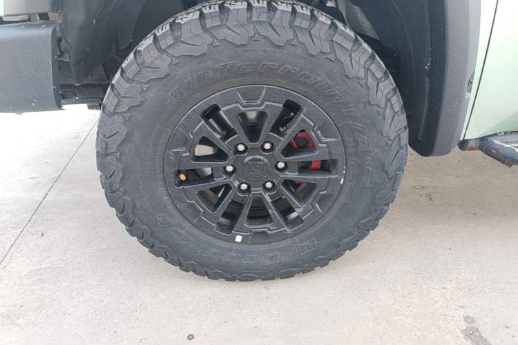 Used JMC DaDao 2023 Fly King 2.3T Gasoline Automatic 4x4 Extreme Edition Exterior 4