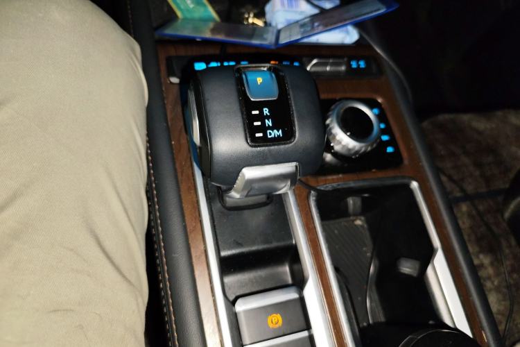 Used JMC DaDao 2023 Fly-Jiang 2.3T Diesel Automatic 4x4 Extreme Edition Gear Lever