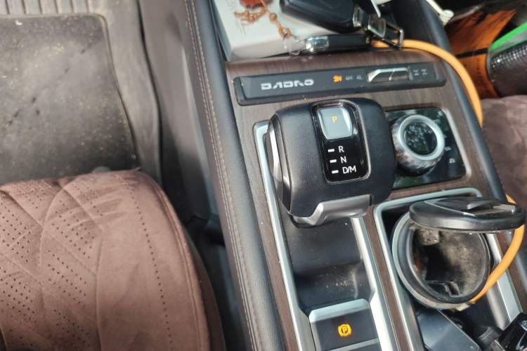 Used JMC DaDao 2023 Fly King 2.3T Gasoline Automatic 4x4 Extreme Edition Gear Lever