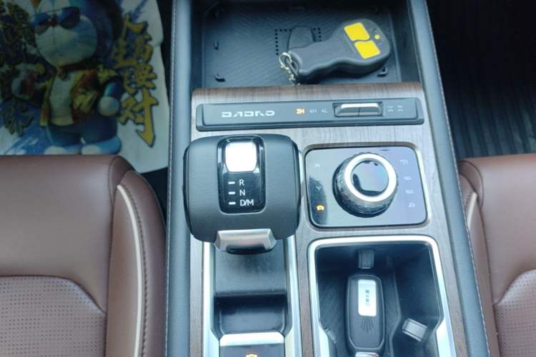 Used JMC DaDao 2023 Fly King 2.3T Gasoline Automatic 4x4 Extreme Edition Gear Lever