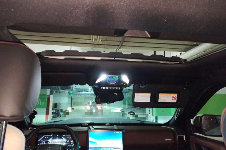 Used JMC DaDao 2023 Fly-Jiang 2.3T Diesel Automatic 4x4 Extreme Edition Headliner