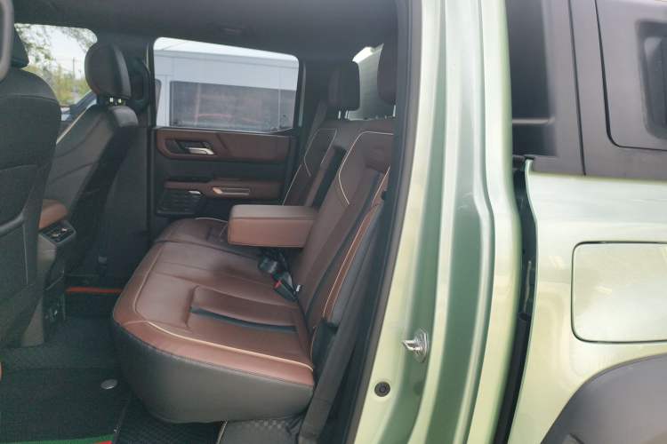 Used JMC DaDao 2023 Fly King 2.3T Gasoline Automatic 4x4 Extreme Edition Interior 1
