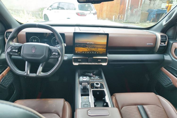 Used JMC DaDao 2023 Fly King 2.3T Gasoline Automatic 4x4 Extreme Edition Interior 3
