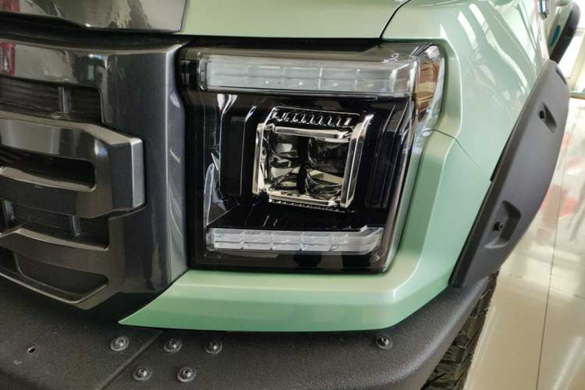 Used JMC DaDao 2023 Fly-Jiang 2.3T Diesel Automatic 4x4 Extreme Edition Left Front Headlight