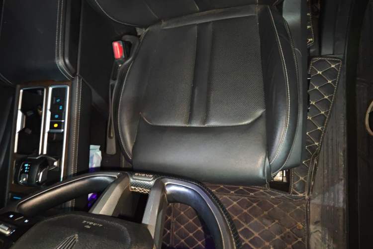 Used JMC DaDao 2023 GWM Tank 2.3T Gasoline Automatic 4x4 Standard-Wheel Supreme Edition Left Front Seat