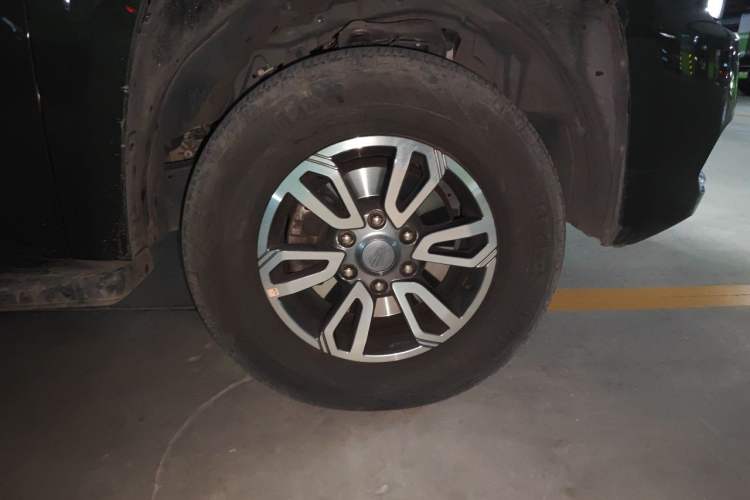 Used JMC DaDao 2023 GWM Tank 2.3T Gasoline Automatic 4x4 Standard-Wheel Supreme Edition Right Front Wheel Hub