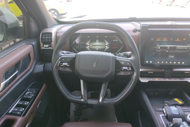 Used JMC DaDao 2023 Fly King 2.3T Gasoline Automatic 4x4 Extreme Edition Steering Wheel