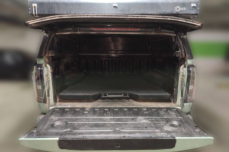 Used JMC DaDao 2023 Fly-Jiang 2.3T Diesel Automatic 4x4 Extreme Edition Trunk