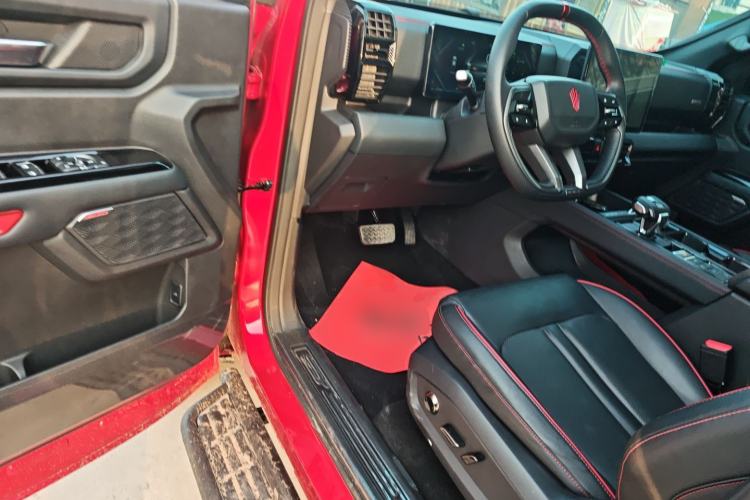 Used JMC DaDao 2023 Fly-Jiang 2.3T Gasoline Automatic 4x4 Boundaryless Model Driver Seat