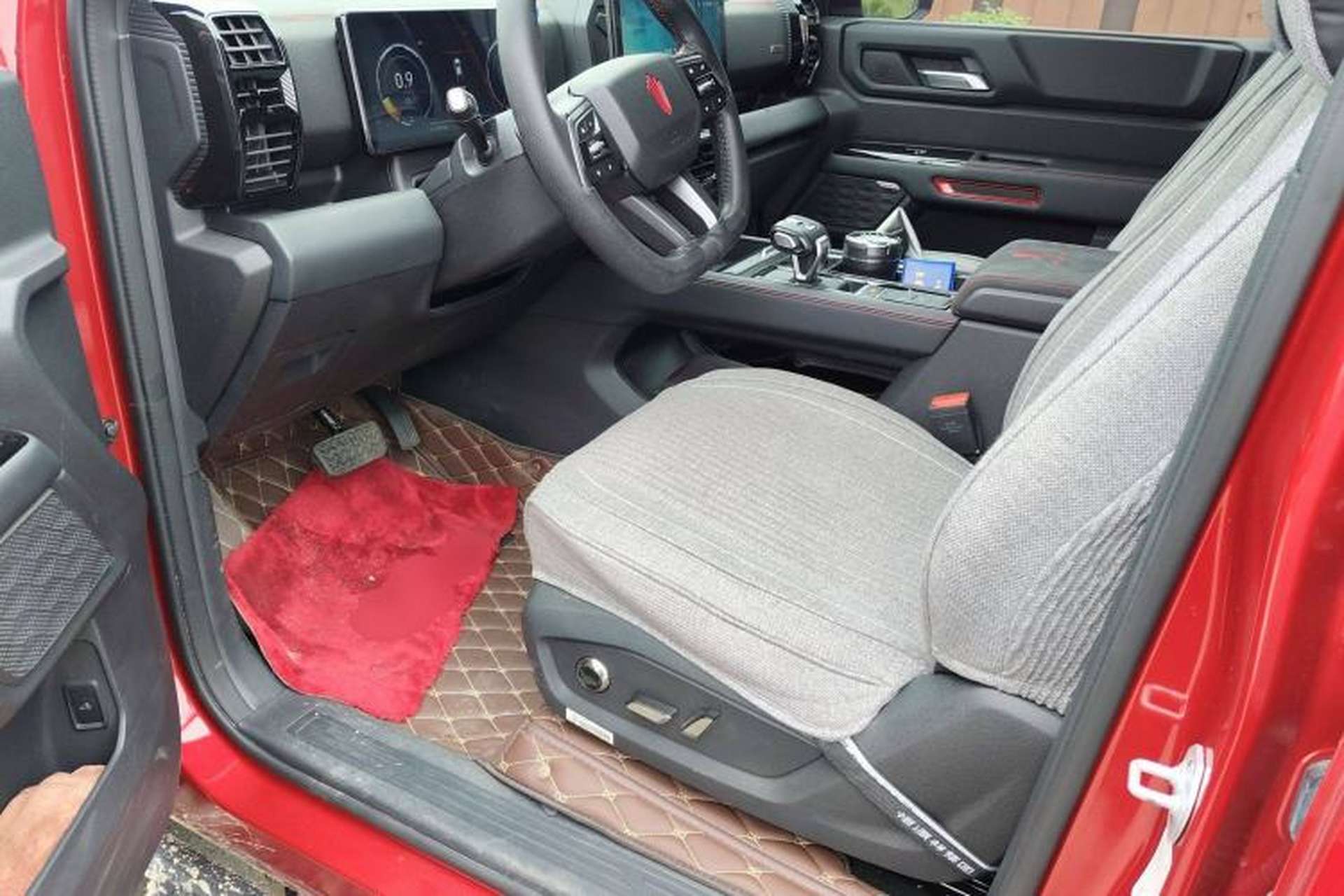 Used JMC DaDao 2023 Fly-Jiang 2.3T Gasoline Automatic 4x4 Boundaryless Model Driver Seat