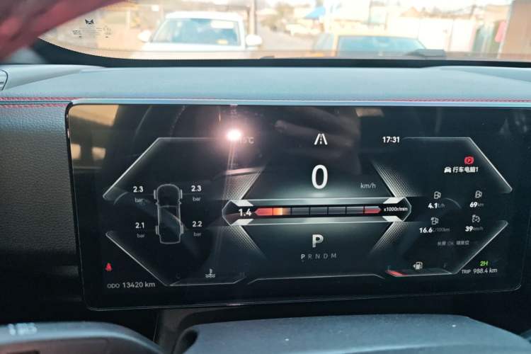 Used JMC DaDao 2023 Fly-Jiang 2.3T Gasoline Automatic 4x4 Boundaryless Model Instrument Cluster