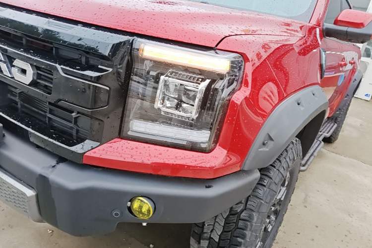 Used JMC DaDao 2023 Fly King 2.3T Gasoline Automatic 4x4 Extreme Edition Left Front Headlight