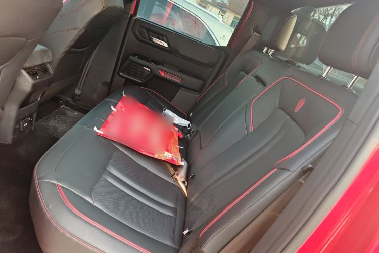 Used JMC DaDao 2023 Fly-Jiang 2.3T Gasoline Automatic 4x4 Boundaryless Model Left Rear Seat