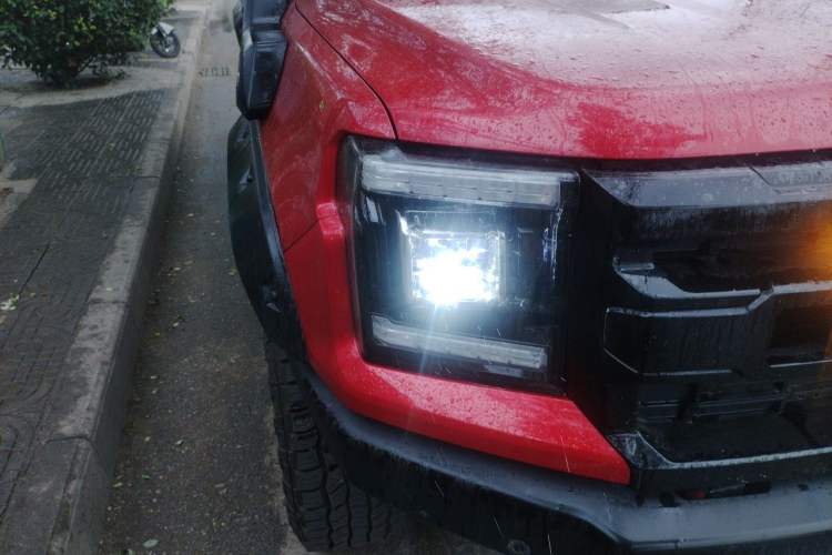Used JMC DaDao  Right Front Headlight