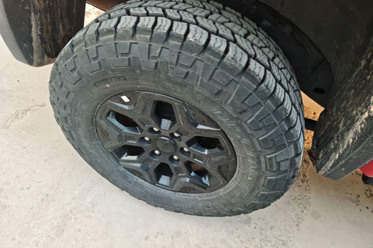 Used JMC DaDao 2023 Fly-Jiang 2.3T Gasoline Automatic 4x4 Boundaryless Model Right Rear Wheel Hub