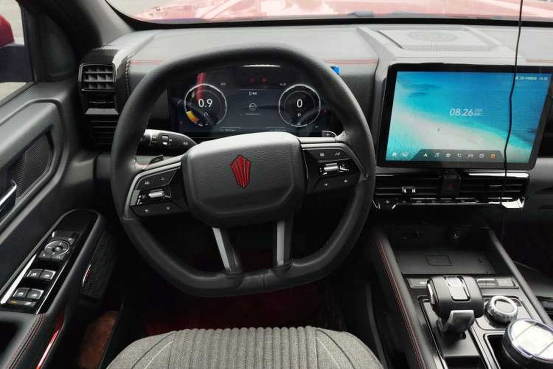 Used JMC DaDao 2023 Fly-Jiang 2.3T Gasoline Automatic 4x4 Boundaryless Model Steering Wheel
